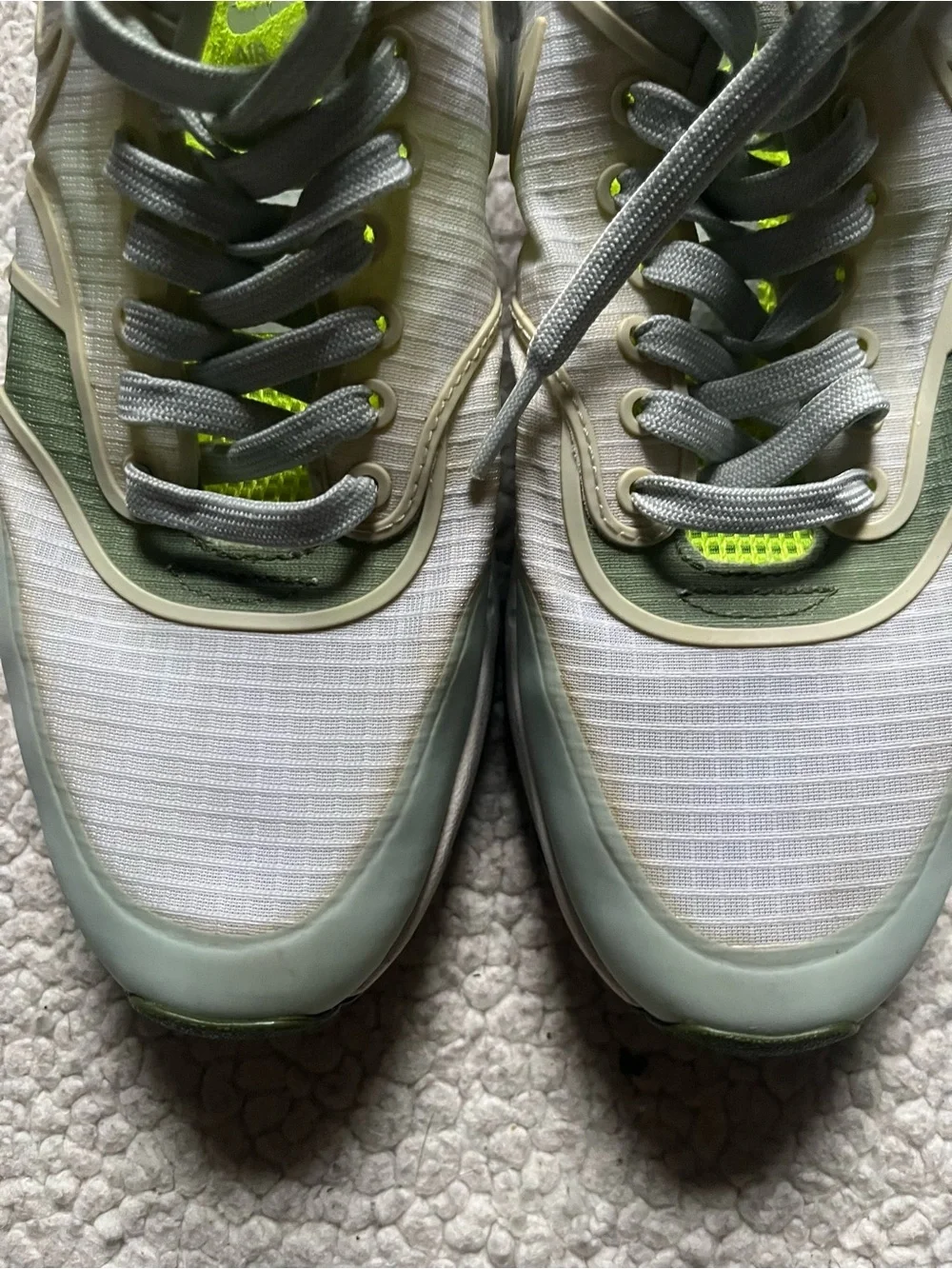 Nike Women’s Air Max Sneakers in Light Gray and Neon Green, Size 8.5